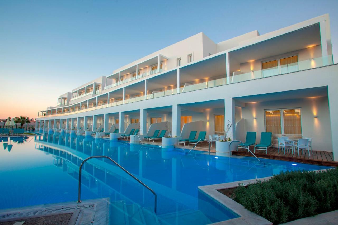 Aliathon Aegean Hotel Paphos Bagian luar foto