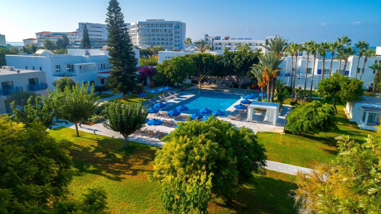 Aliathon Aegean Hotel Paphos Bagian luar foto