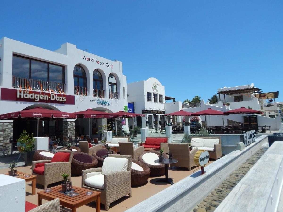Aliathon Aegean Hotel Paphos Bagian luar foto